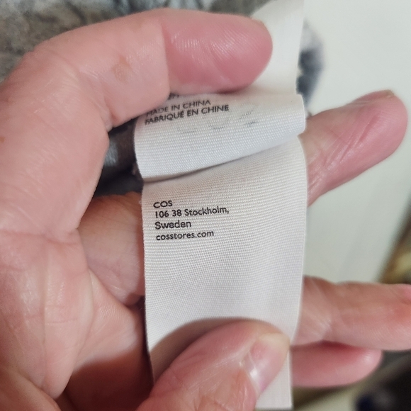 Cos Textured Short Sleeve Sweater Dress Gray size Small - Picture 4 of 16